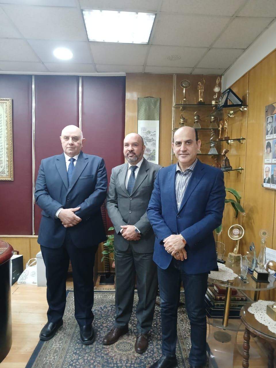 عبد الرحمن البسيوني رئيس الإذاعة المصرية والسفير ألكسندر بيليسر موراجا (5) عبد الرحمن البسيوني رئيس الإذاعة المصرية والسفير ألكسندر بيليسر موراجا (5)