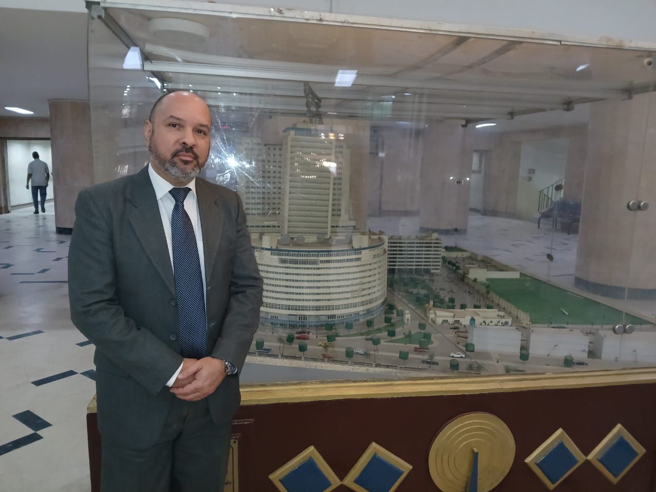 السفير ألكسندر بيليسر موراجا السفير ألكسندر بيليسر موراجا