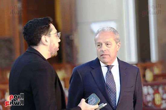 خالد الدرندلى نائب رئيس اتحاد الكرة يقدم واجب العزاء خالد الدرندلى نائب رئيس اتحاد الكرة يقدم واجب العزاء