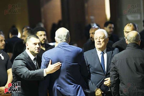 الوزير السابق سامح فهمى فى عزاء هانى شاكر الوزير السابق سامح فهمى فى عزاء هانى شاكر