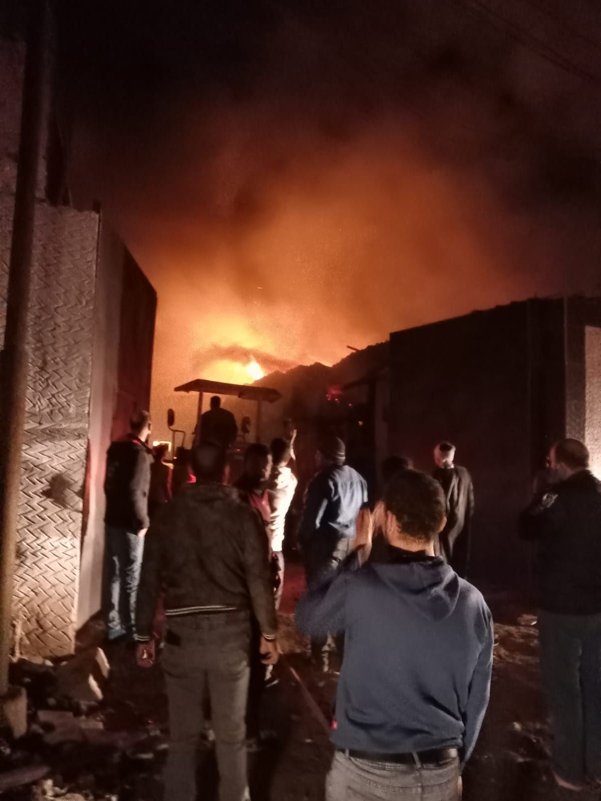 خسائر فادحة في حريق مصنع المحلة خسائر فادحة في حريق مصنع المحلة