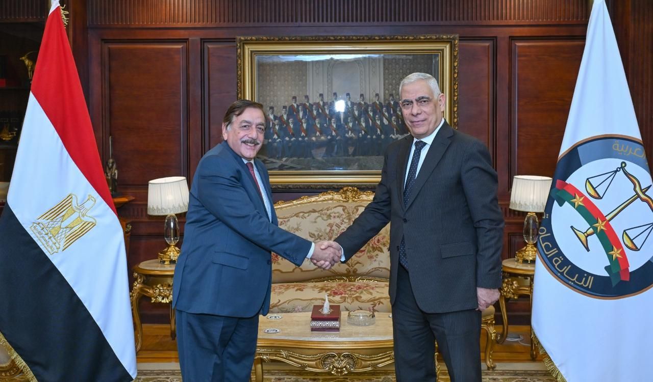 النائب العام يستقبل رئيس محكمة استئناف أسيوط (2) النائب العام يستقبل رئيس محكمة استئناف أسيوط (2)