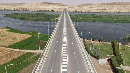 كوبرى علوى فوق نهر النيل كوبرى علوى فوق نهر النيل