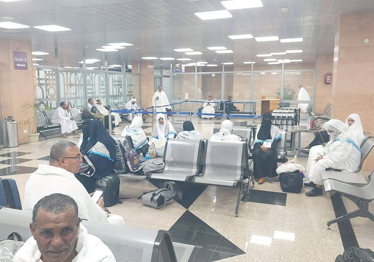انتظار الحجيج للسفر إلى بيت الله الحرام من الأقصر انتظار الحجيج للسفر إلى بيت الله الحرام من الأقصر