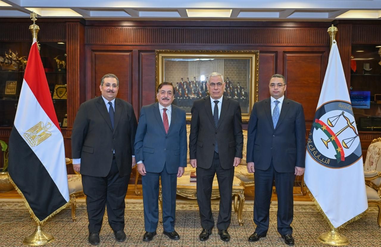 النائب العام يستقبل رئيس محكمة استئناف أسيوط (3) النائب العام يستقبل رئيس محكمة استئناف أسيوط (3)