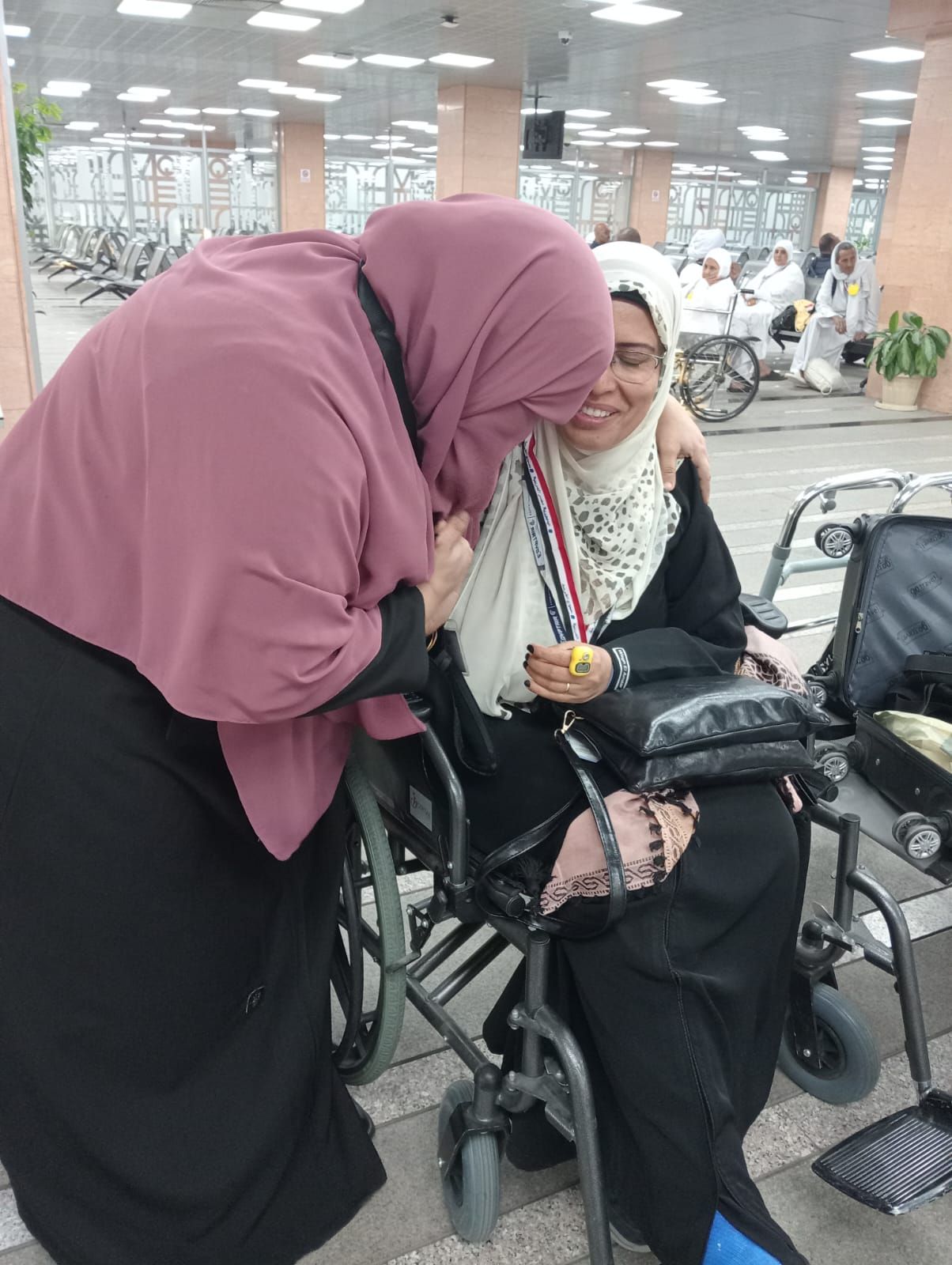 فرحة الحجاج بقوافل الوعظ الأزهرية لحجاج بيت الله فرحة الحجاج بقوافل الوعظ الأزهرية لحجاج بيت الله