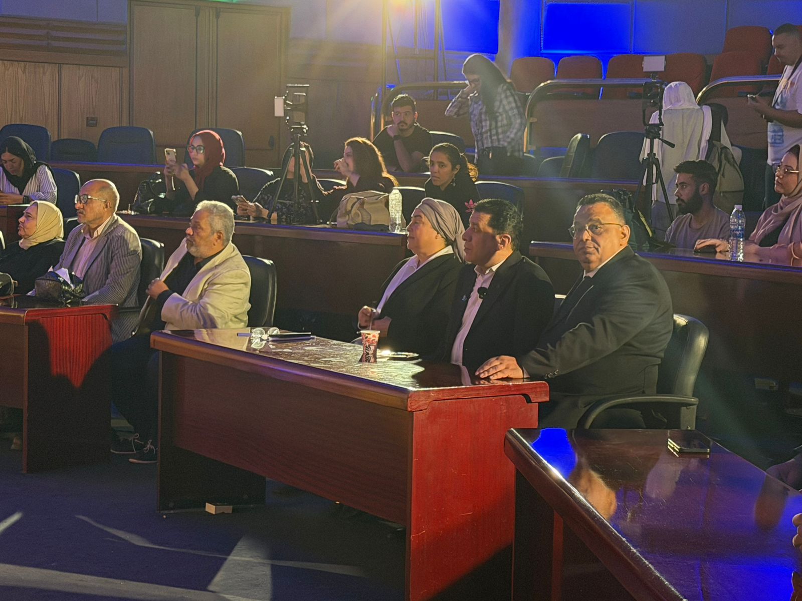 ليلة في وداع امير العناء العربي تبدأ بأكاديمية الفنون (3) ليلة في وداع امير العناء العربي تبدأ بأكاديمية الفنون (3)