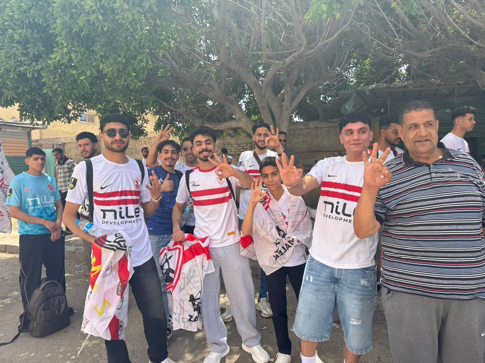 بالثلاثة يفوز الزنالك على الفريق الجزائري بالثلاثة يفوز الزنالك على الفريق الجزائري