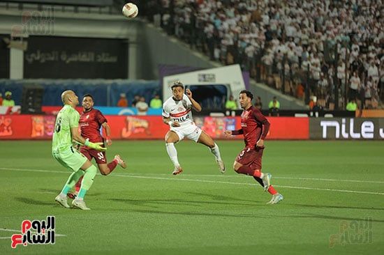 تصدى محمد بسام للكرة تصدى محمد بسام للكرة