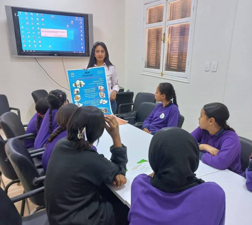 ندوات لتوعية الأهالى والأطفال بالتعامل مع الكلاب الحرة والضالة بالشوارع ندوات لتوعية الأهالى والأطفال بالتعامل مع الكلاب الحرة والضالة بالشوارع