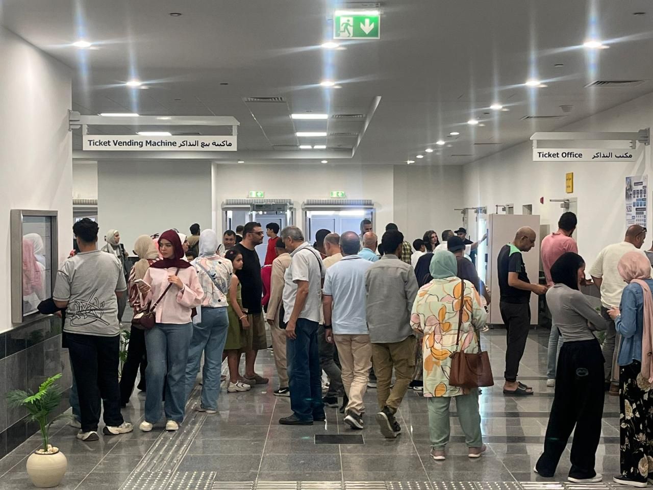 إقبال جماهيري كبير على مونوريل شرق النيل في الجمعة الأولى للتشغيل