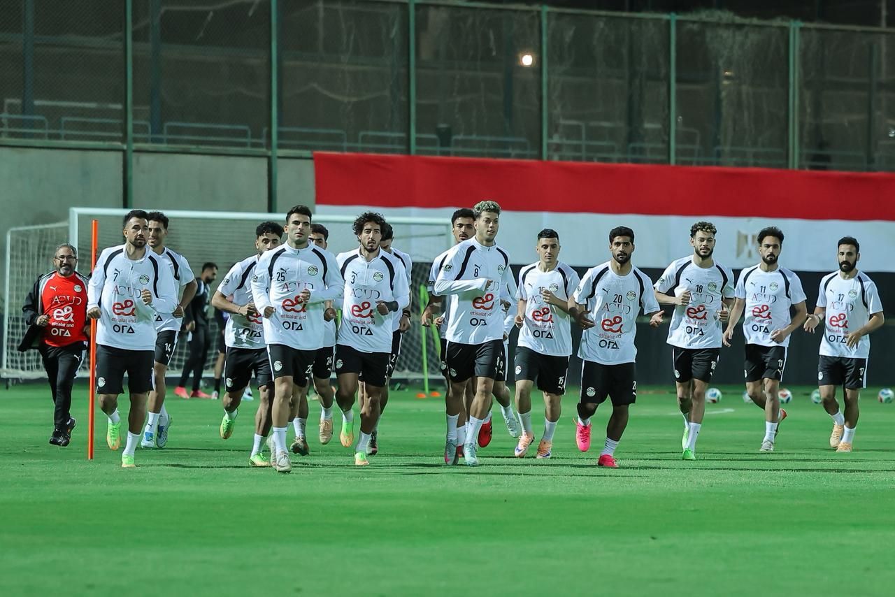 تدريب منتخب مصر (1) تدريب منتخب مصر (1)