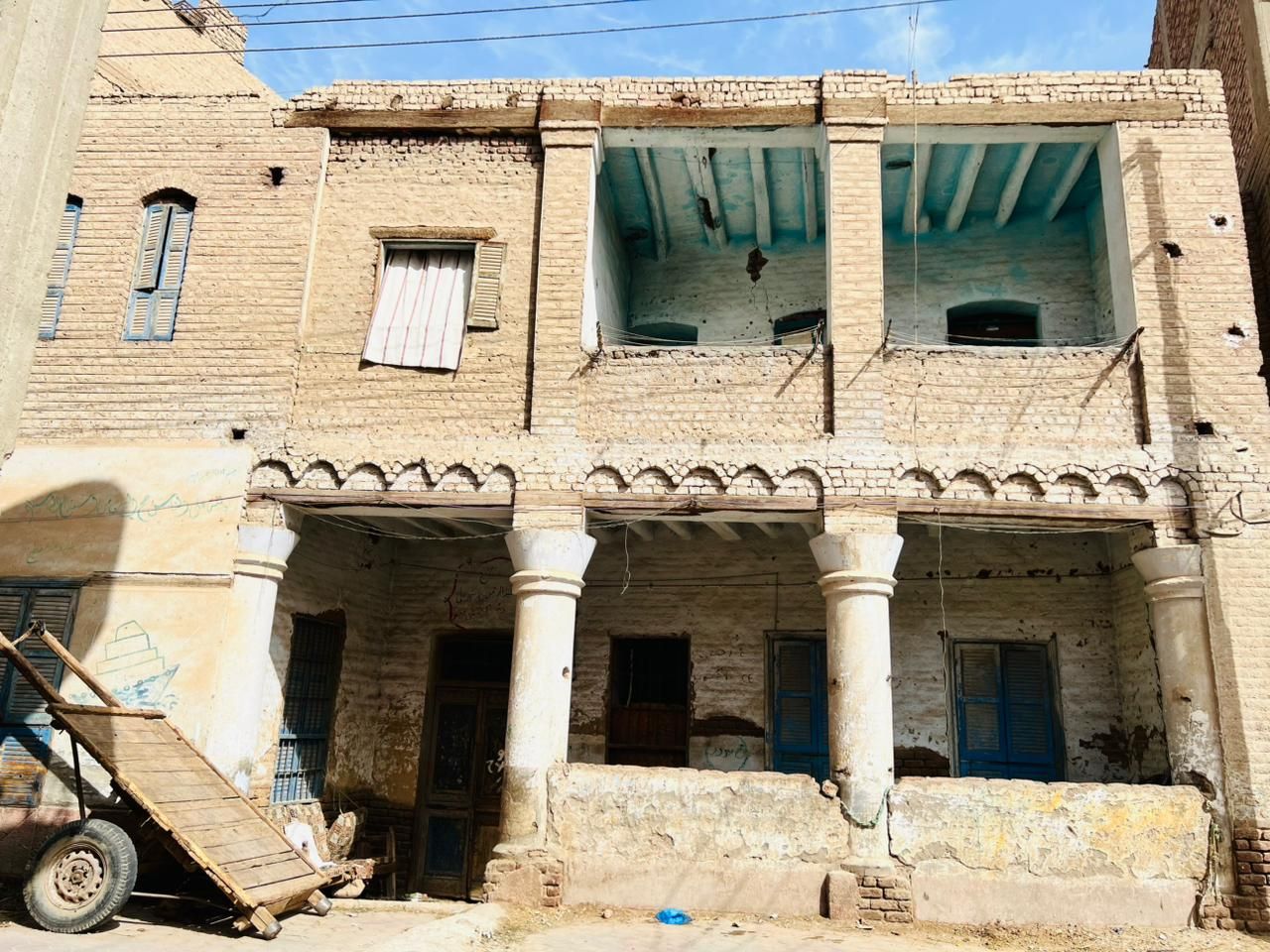 منزل قديم بالشارع منزل قديم بالشارع