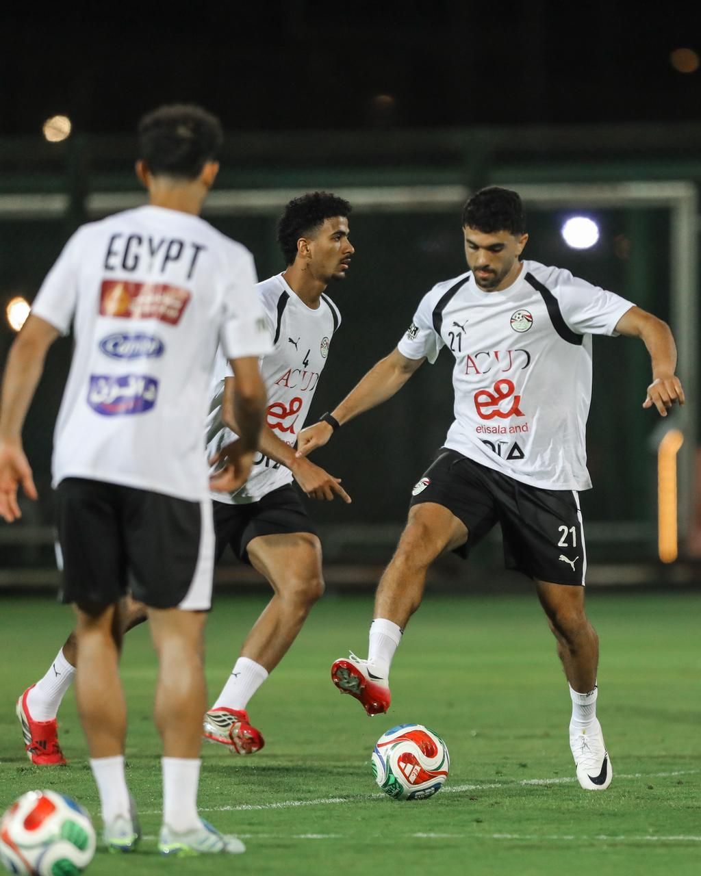 تدريب منتخب مصر (10) تدريب منتخب مصر (10)