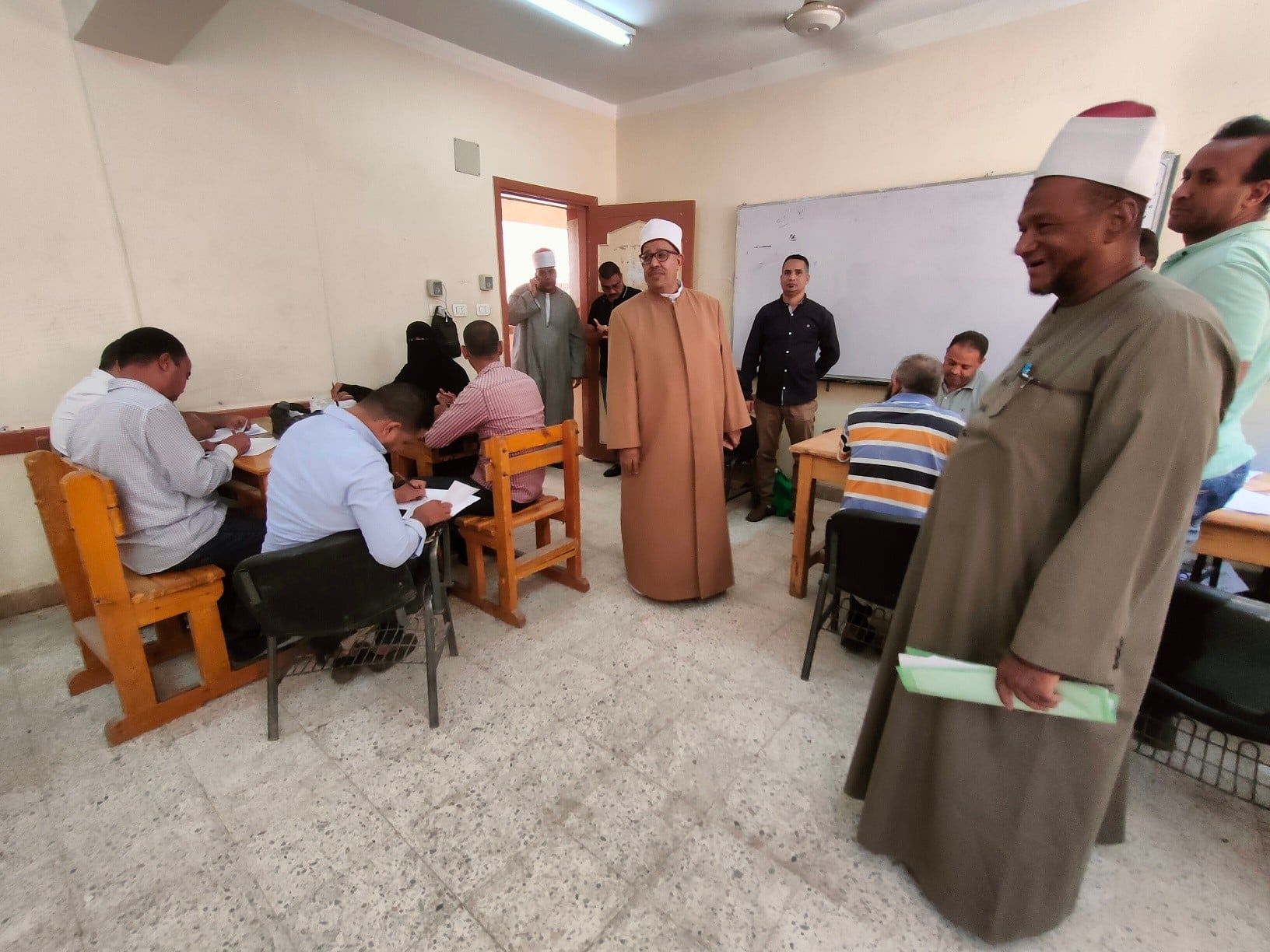 قيادات منطقة الأقصر الأزهرية يتابعون أعمال تصحيح الإمتحانات قيادات منطقة الأقصر الأزهرية يتابعون أعمال تصحيح الإمتحانات