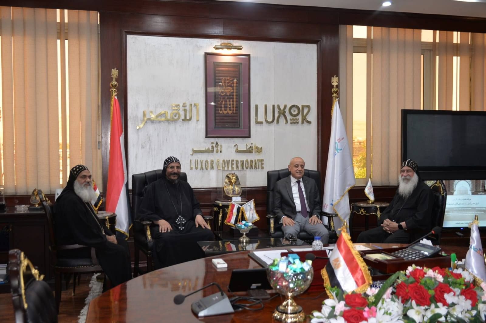وفد دير مارجرجس يقدمون التهانى بقدوم عيد الأضحى المبارك وفد دير مارجرجس يقدمون التهانى بقدوم عيد الأضحى المبارك