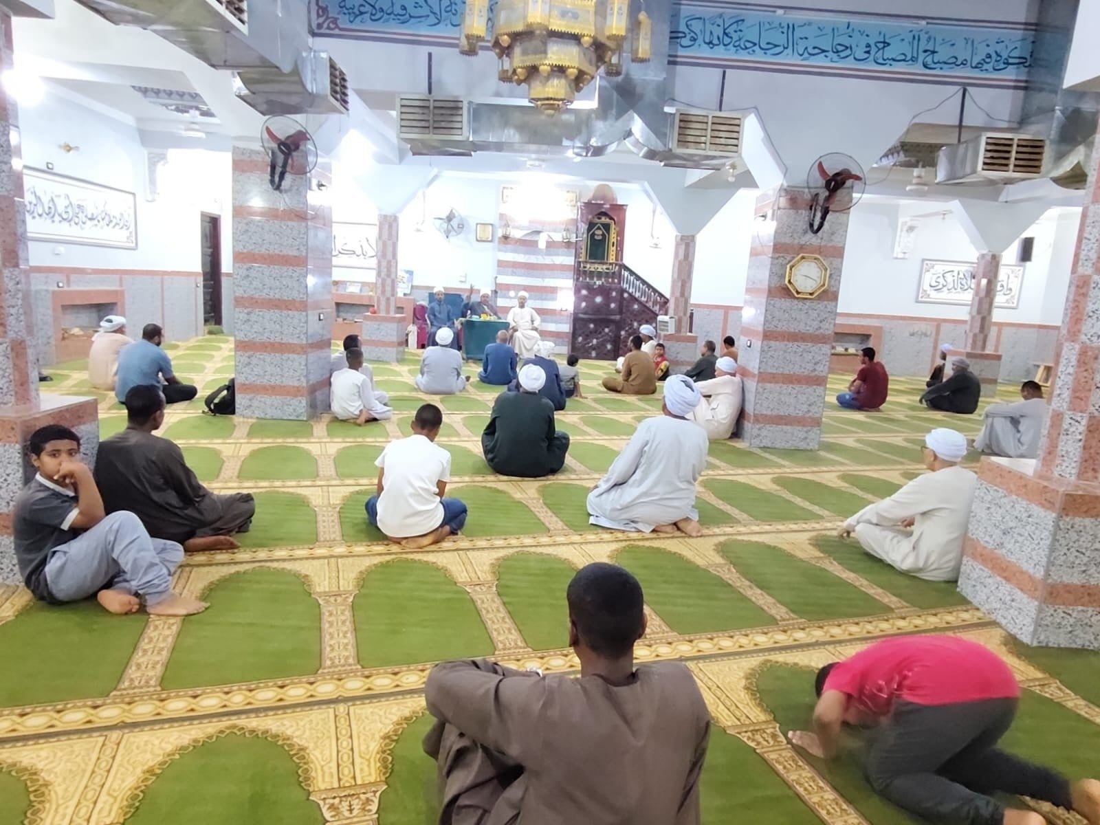 أوقاف الأقصر تنظم ندوة علمية كبرى بعنوان الحج جهاد بمسجد الوحدة أوقاف الأقصر تنظم ندوة علمية كبرى بعنوان الحج جهاد بمسجد الوحدة