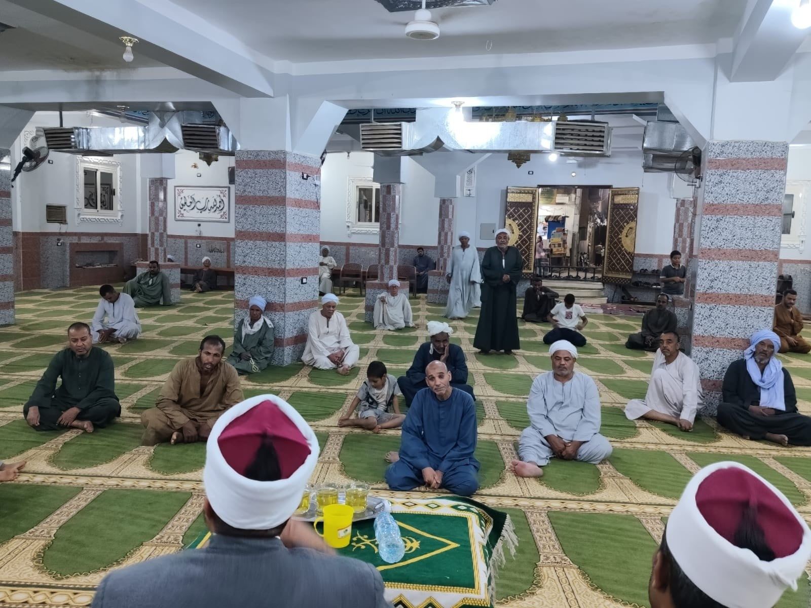 حضور ندوة علمية كبرى بعنوان الحج جهاد بمسجد الوحدة بنجع العشي حضور ندوة علمية كبرى بعنوان الحج جهاد بمسجد الوحدة بنجع العشي