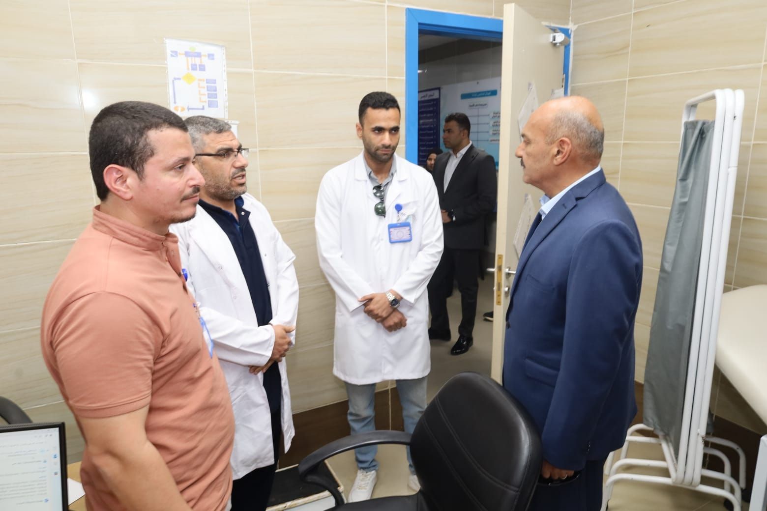 جانب من جولة محافظ السويس بوحدة طب أسرة جنيفة (1) جانب من جولة محافظ السويس بوحدة طب أسرة جنيفة (1)