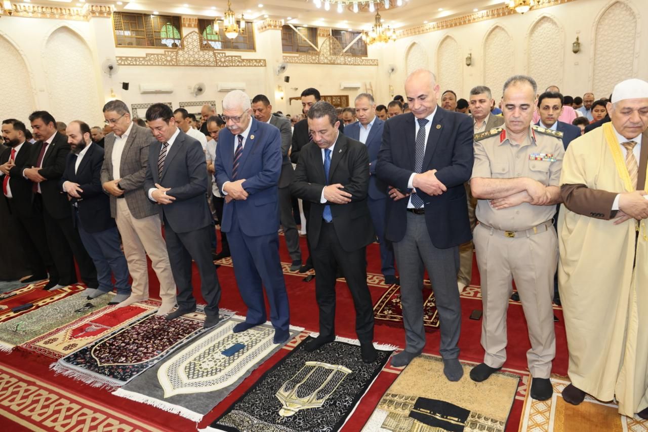 محافظ المنوفية يؤدي شعائر صلاة عيد الأضحي المبارك بمسجد الرؤوف الرحيم وسط أبناء وأهالي المحافظة محافظ المنوفية يؤدي شعائر صلاة عيد الأضحي المبارك بمسجد الرؤوف الرحيم وسط أبناء وأهالي المحافظة