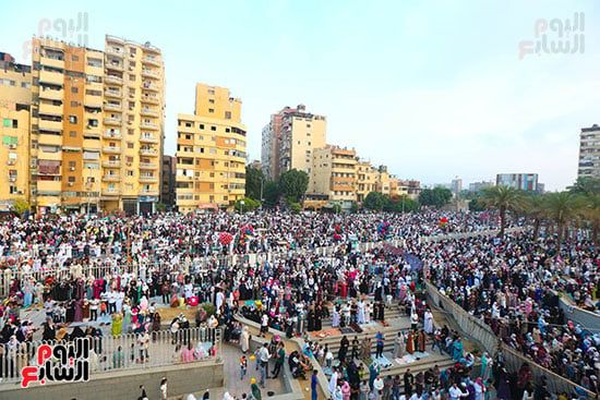 صلاه العيد خارج مسجد عمرو بن العاص صلاه العيد خارج مسجد عمرو بن العاص