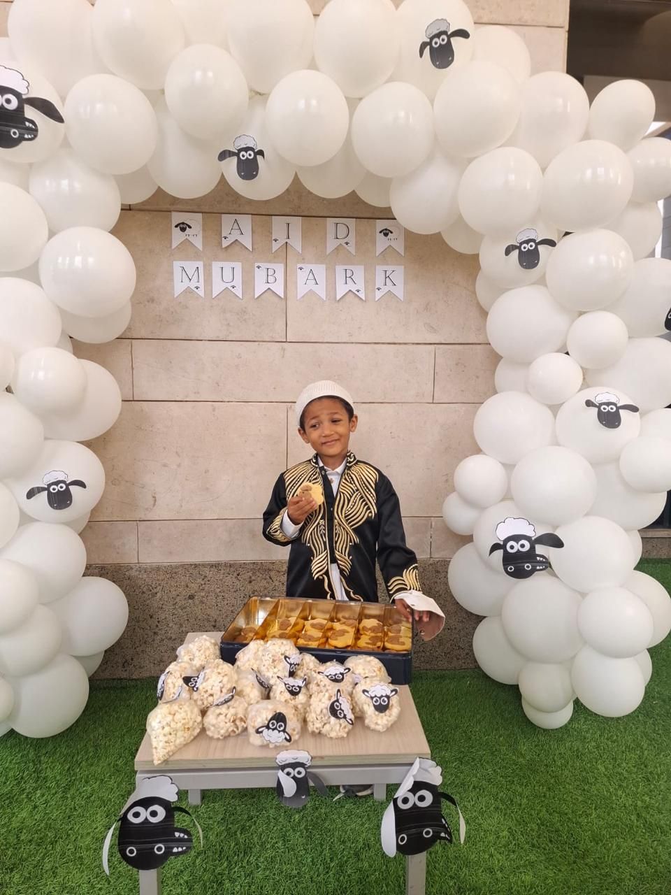 جانب من الاحتفالات بعيد الأضحى جانب من الاحتفالات بعيد الأضحى