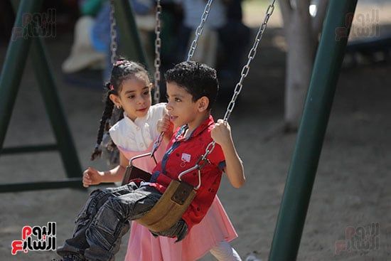 المرجيحة فى حديقة الأزهر المرجيحة فى حديقة الأزهر
