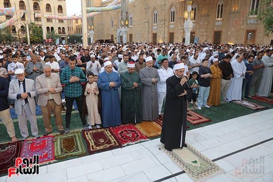 صلاة العيد تجمع الاهالي في اجواء روحانية صلاة العيد تجمع الاهالي في اجواء روحانية