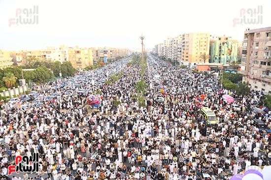 صلاة العيد تجمع الاهالي في اجواء روحانية رائعة صلاة العيد تجمع الاهالي في اجواء روحانية رائعة