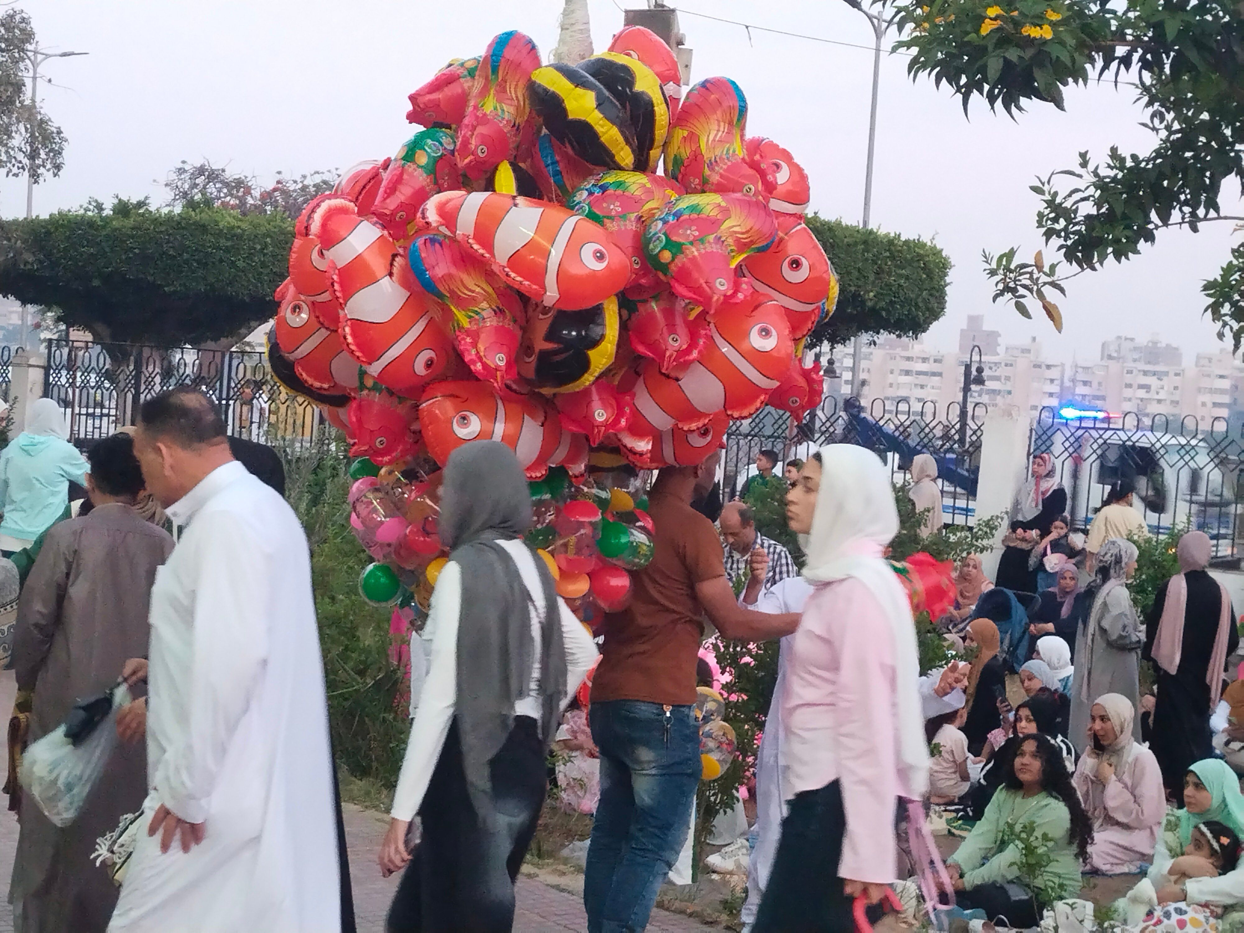 البلالين في ساحات صلاة العيد ببنها البلالين في ساحات صلاة العيد ببنها