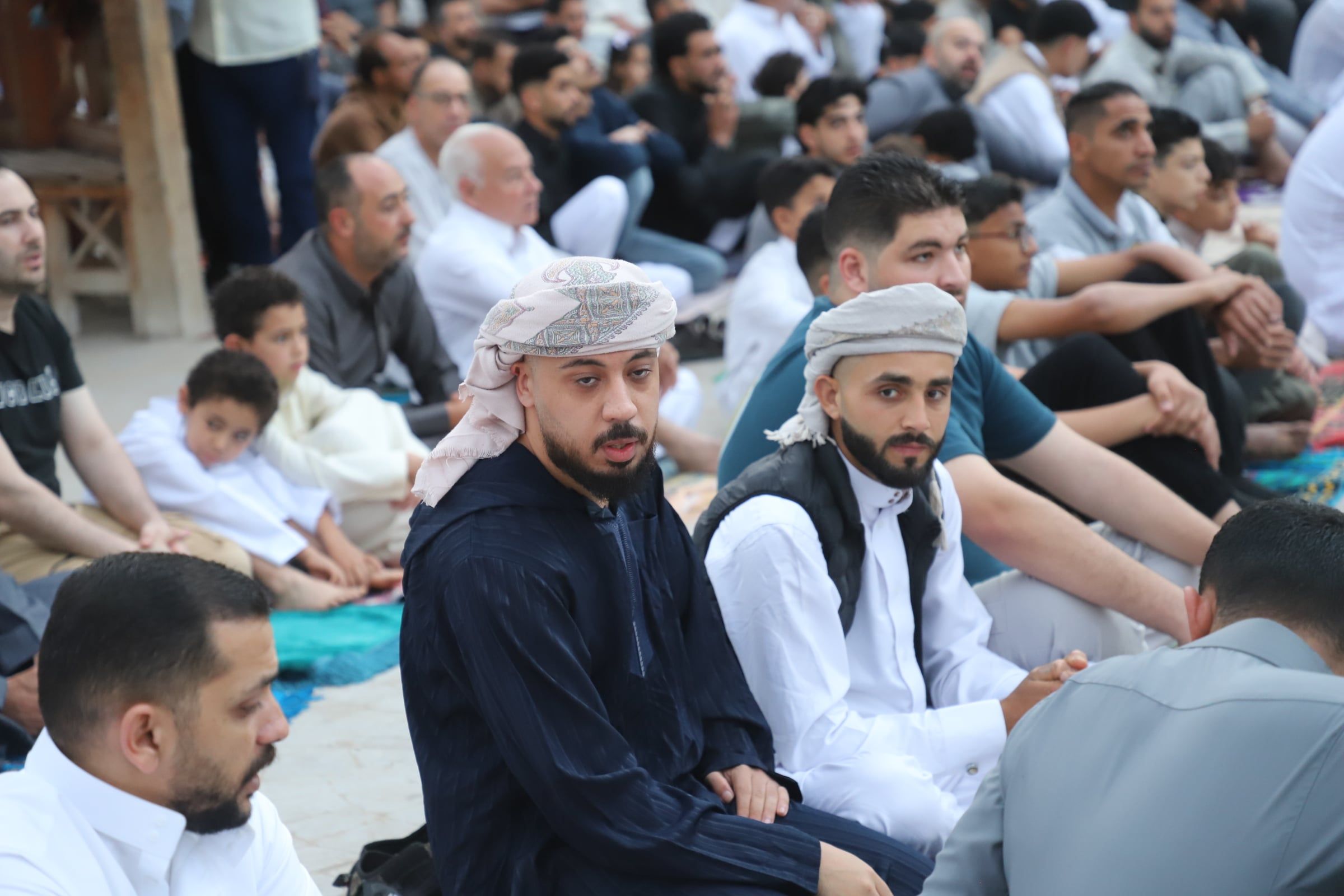 الاهالي في صلاة العيد في العريش الاهالي في صلاة العيد في العريش