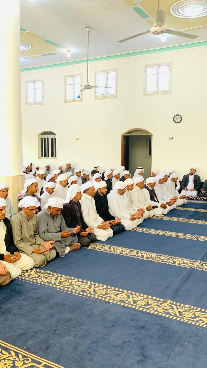 الدعاء والصلاة علي النبي الدعاء والصلاة علي النبي