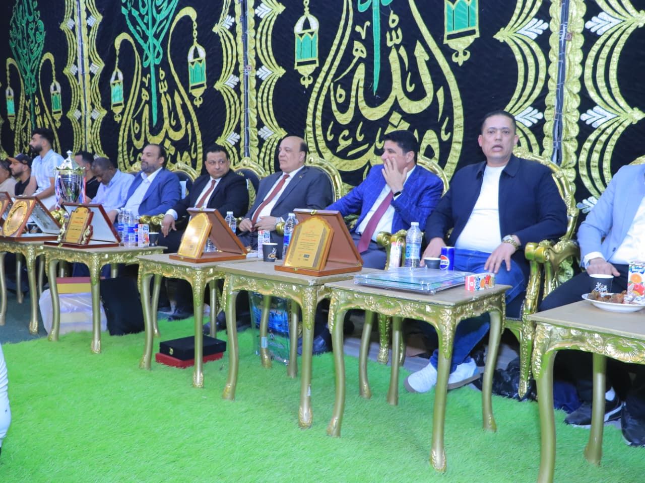 جانب من مشاركة اعضاء مجلس الشيوخ ونجوم الكرة المصرية في البطولة جانب من مشاركة اعضاء مجلس الشيوخ ونجوم الكرة المصرية في البطولة