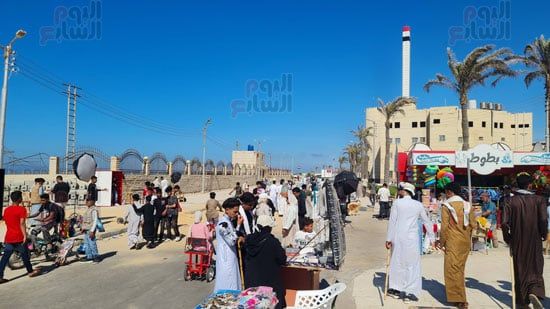 جانب-من-التواجد-بالشوارع-بالمصيف جانب-من-التواجد-بالشوارع-بالمصيف