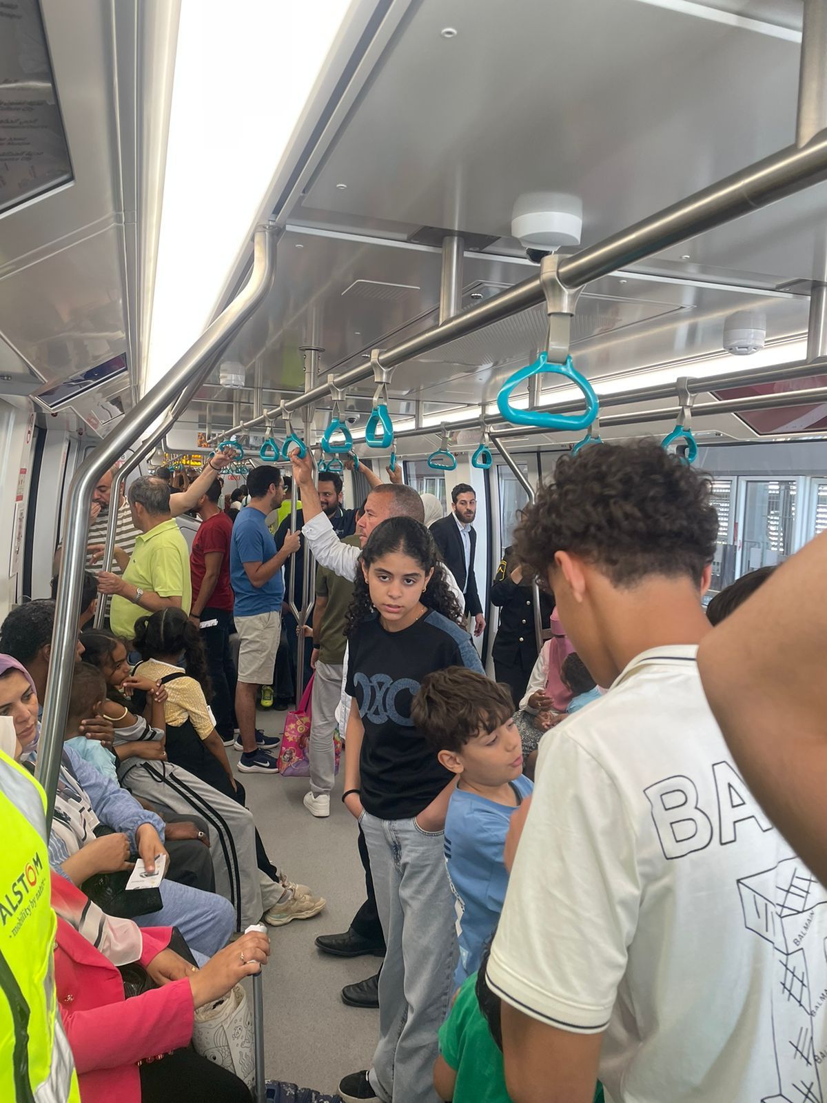 339051
