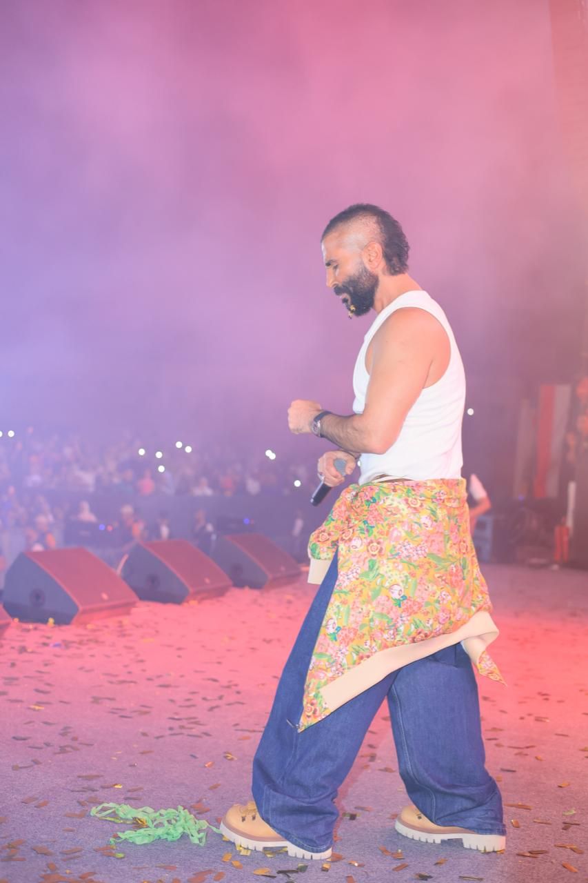 أحمد سعد يتألق في حفل العيد بالغردقة (2) أحمد سعد يتألق في حفل العيد بالغردقة (2)