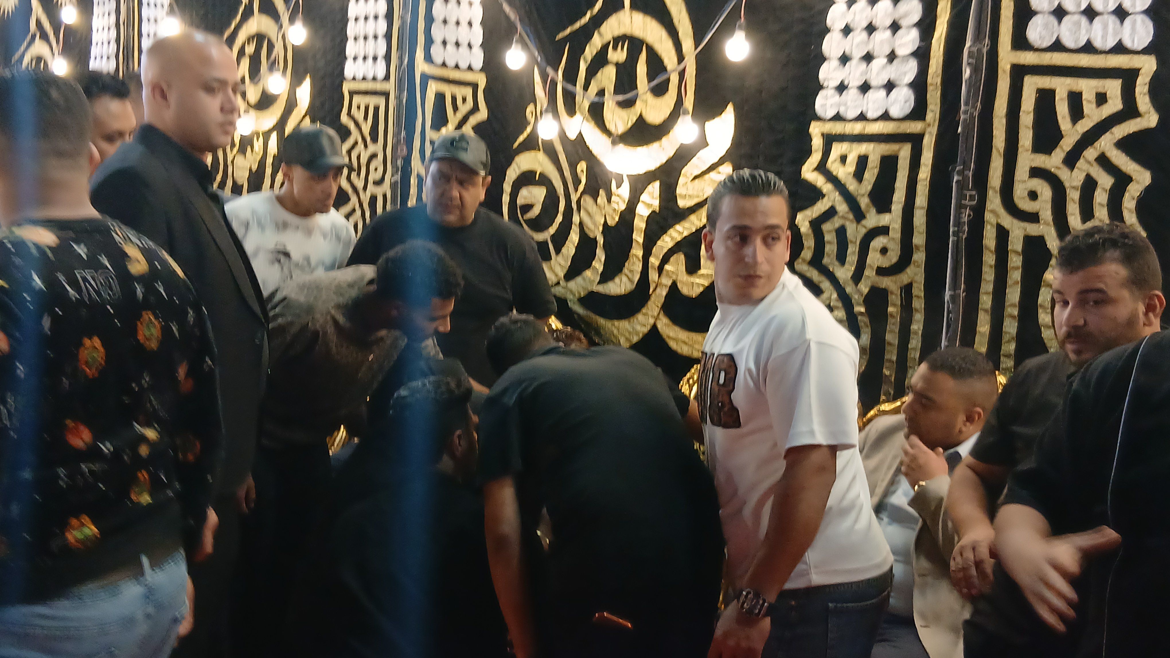 لحظة سقوط حمو بيكا وانهياره بالبكاء لحظة سقوط حمو بيكا وانهياره بالبكاء