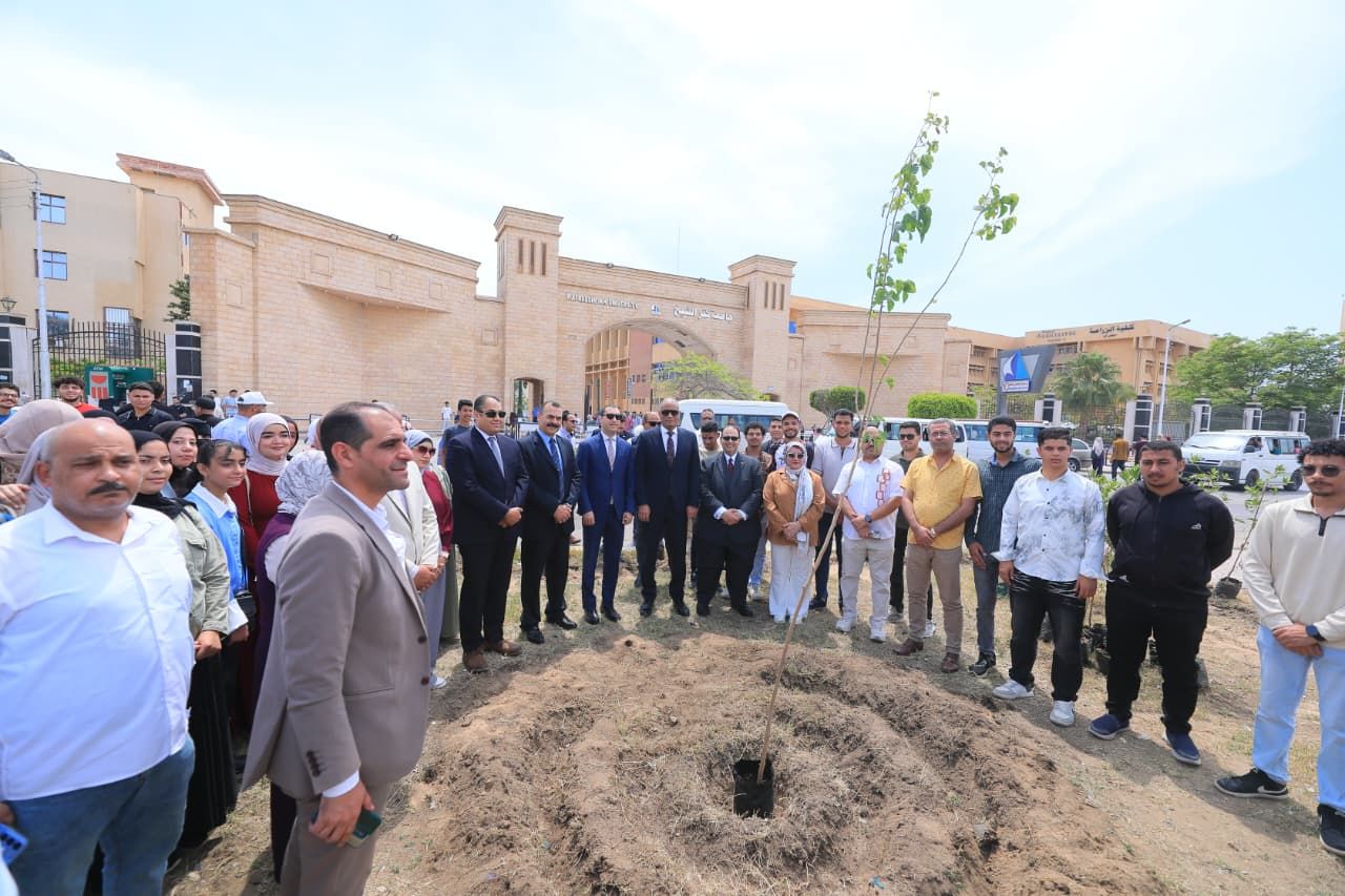 جامعة كفر الشيخ تطلق مبادرة لزراعة الأشجار جامعة كفر الشيخ تطلق مبادرة لزراعة الأشجار