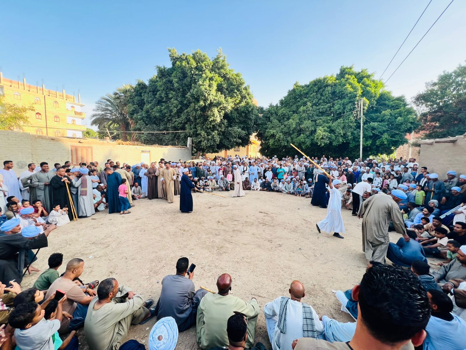 منافسة في حلقة التحطيب منافسة في حلقة التحطيب
