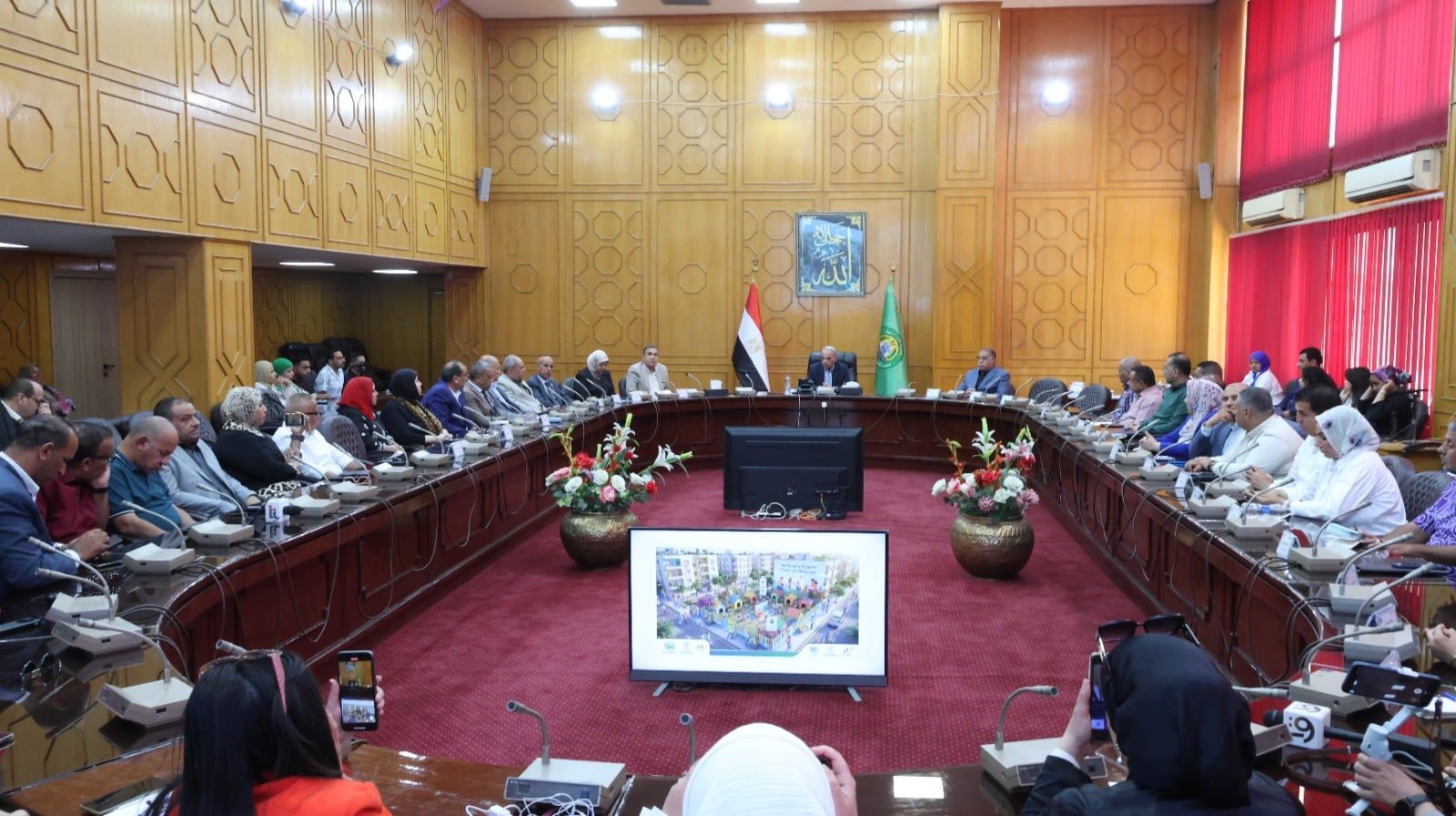 جانب من الندوة التوعوية التي أُقيمت بديوان عام محافظة الإسماعيلية (4) جانب من الندوة التوعوية التي أُقيمت بديوان عام محافظة الإسماعيلية (4)