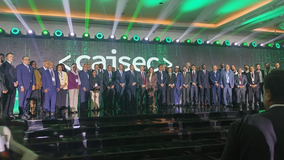 4 4
