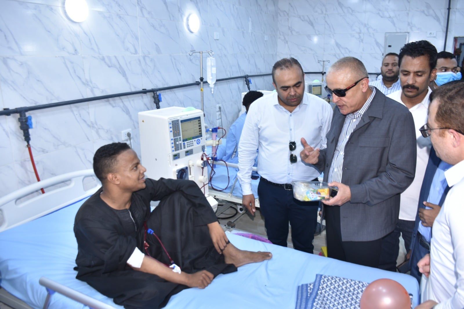 الوحدة تساهم في رفع عدد ماكينات الغسيل الكلوى لـ257 حول الأقصر الوحدة تساهم في رفع عدد ماكينات الغسيل الكلوى لـ257 حول الأقصر