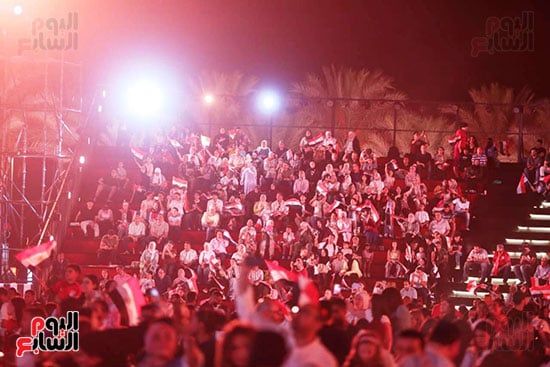 جماهير منطقة المشجعين ف العاصمةا لادارية ف اثناء مشاهدة مباراة الافتتاح (3) جماهير منطقة المشجعين ف العاصمةا لادارية ف اثناء مشاهدة مباراة الافتتاح (3)