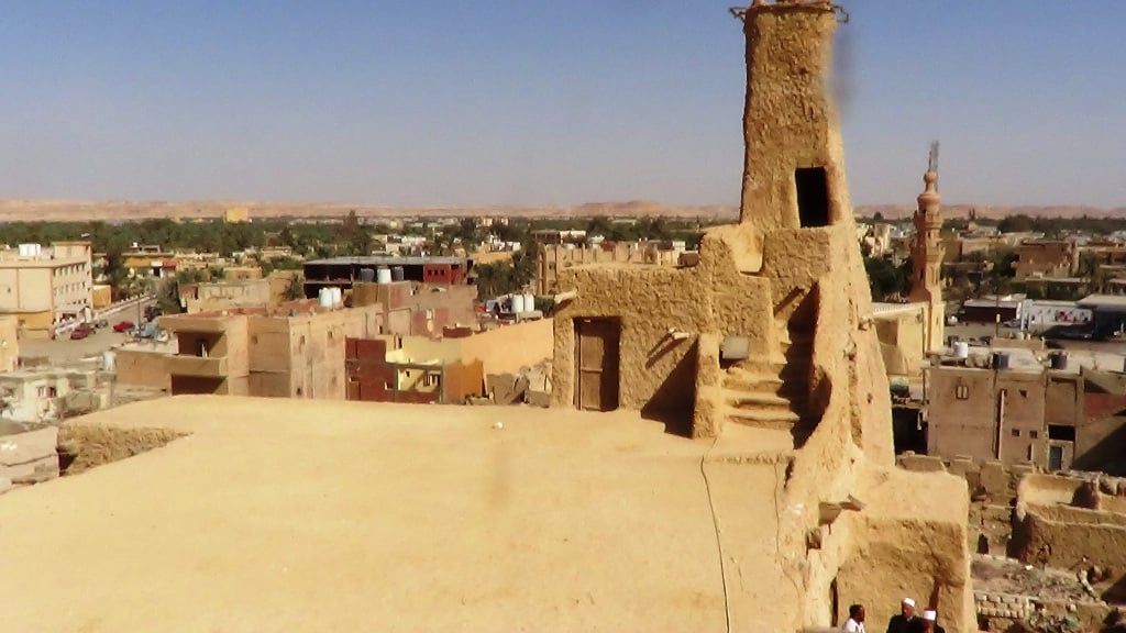 الطراز المعماري لواحة سيوة يميزها بيئياً وسياحيا الطراز المعماري لواحة سيوة يميزها بيئياً وسياحيا