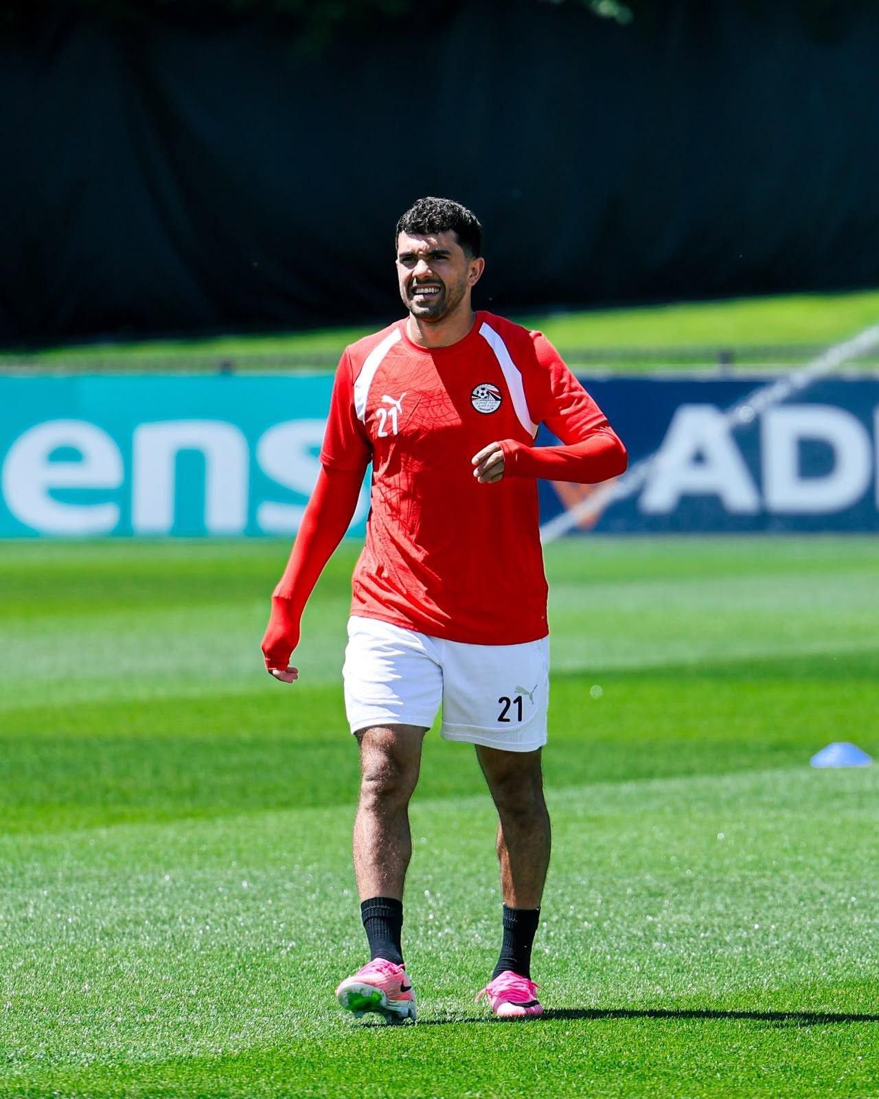 محمود صابر لاعب منتخب مصر محمود صابر لاعب منتخب مصر