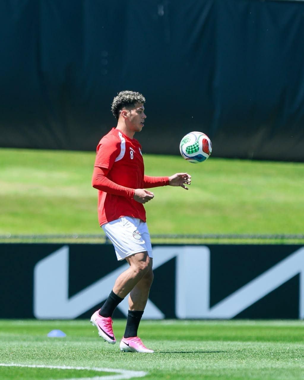 إمام عاشور لاعب منتخب مصر إمام عاشور لاعب منتخب مصر