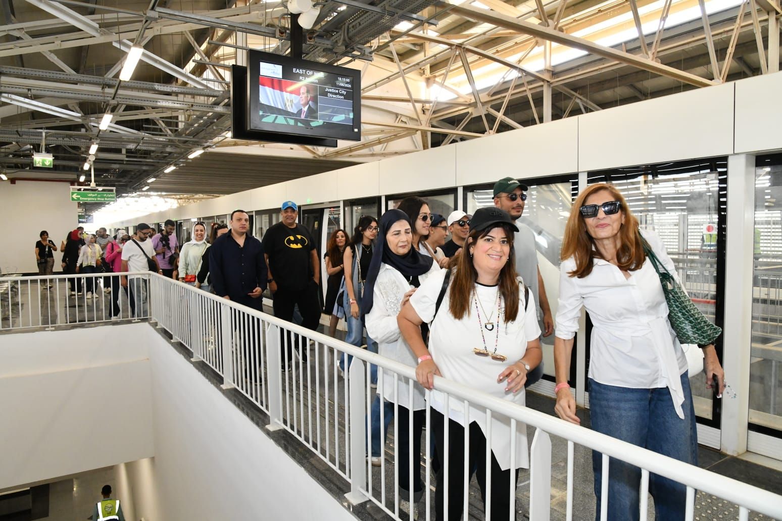 المشجعون فى المونوريل المشجعون فى المونوريل