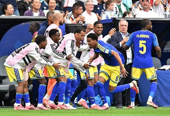 احتفال منتخب كوراساو بالهدف الأول احتفال منتخب كوراساو بالهدف الأول