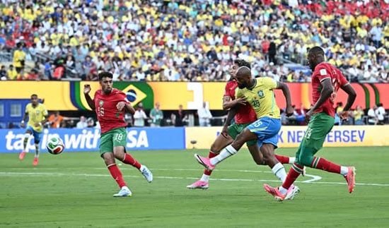 جانب من أحداث الشوط الثانى جانب من أحداث الشوط الثانى