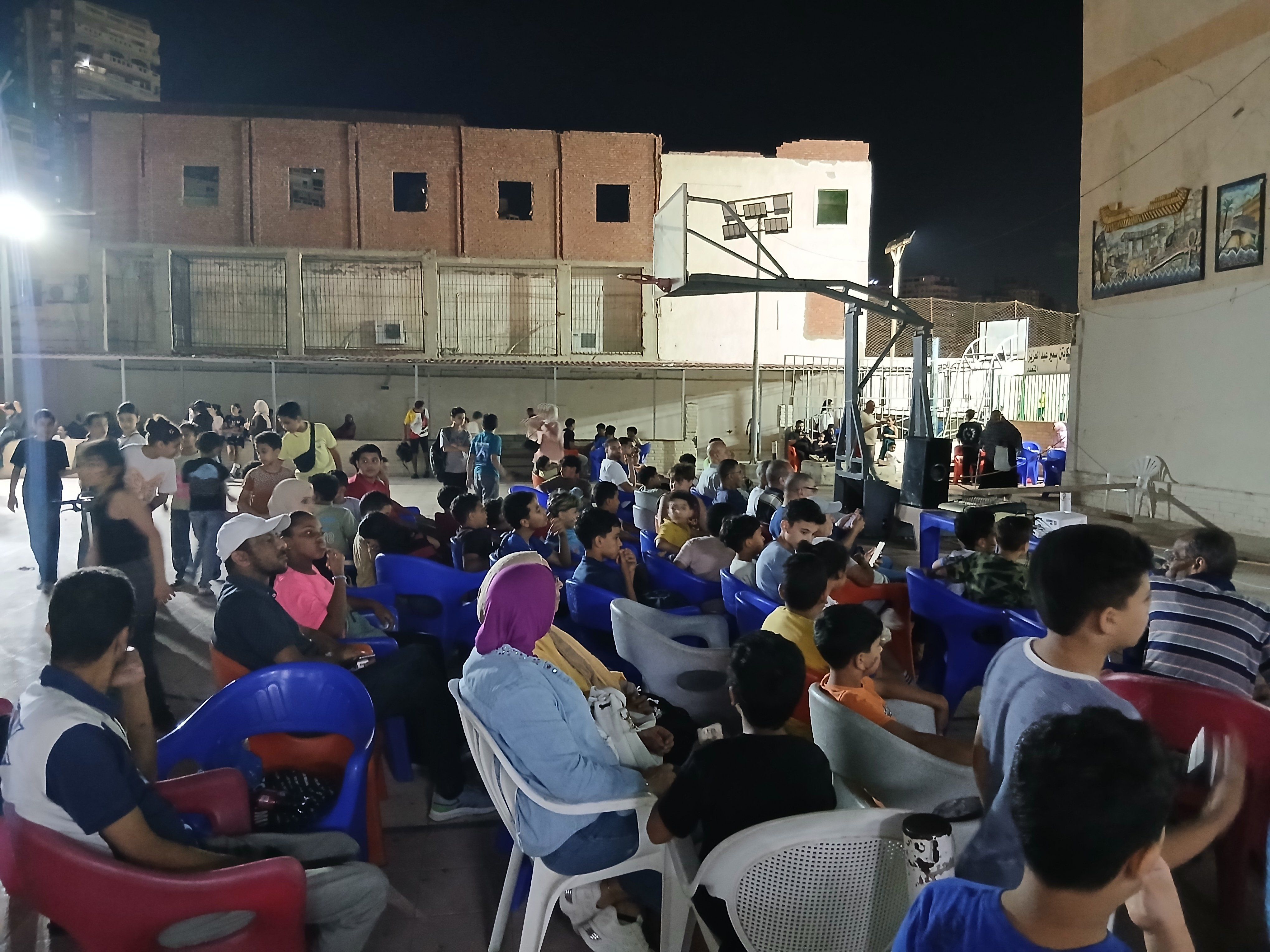 توافد عاي مراكز الشباب بالإسكندرية لمشاهدة مباراة منتخب مصر وبلجيكا توافد عاي مراكز الشباب بالإسكندرية لمشاهدة مباراة منتخب مصر وبلجيكا